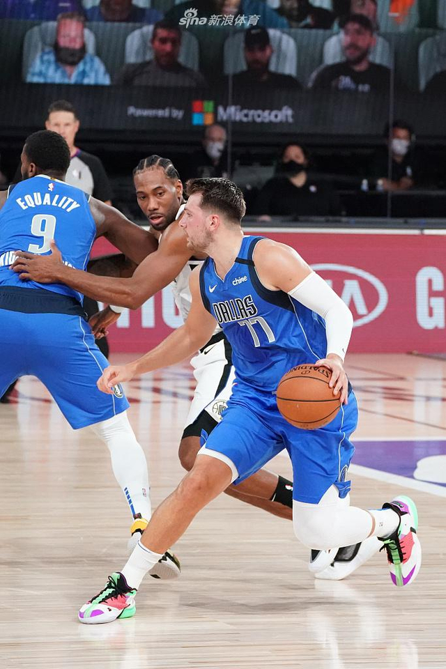 然有年轻天 然有年轻天