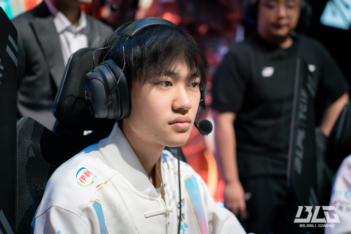 了深刻的思 了深刻的思