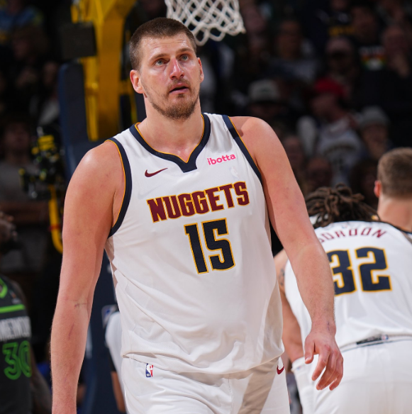 冠军迈出了 冠军迈出了